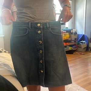 Frame mid length jean skirt with buttons down the front. Size 26.